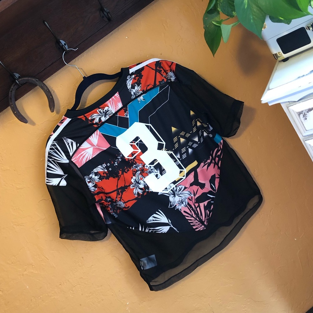 Rare- Adidas Originals Oversized T-shirt